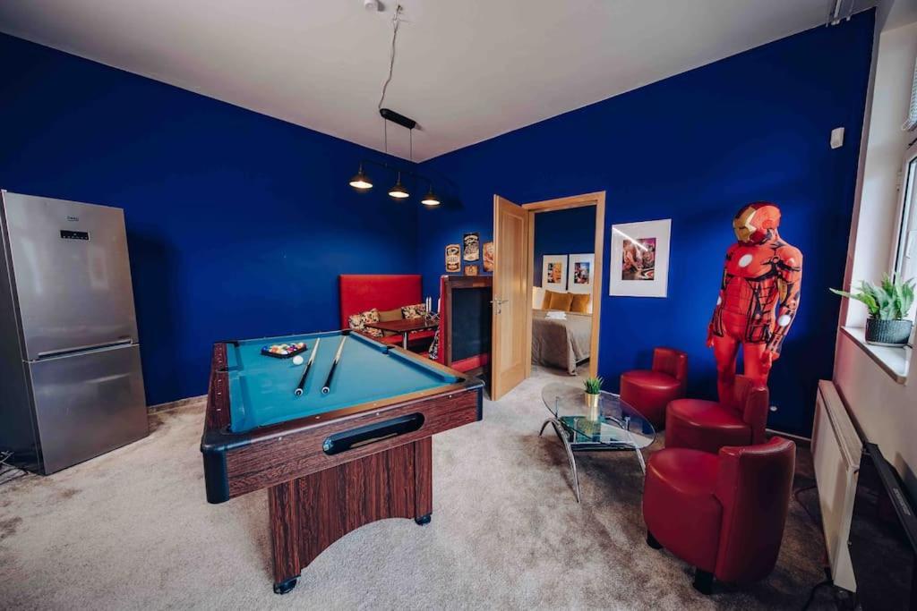Unique Apartment With Private Pool, Cinema, Spa Прага Екстериор снимка