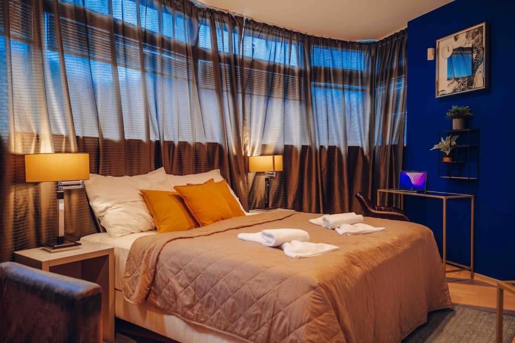 Unique Apartment With Private Pool, Cinema, Spa Прага Екстериор снимка